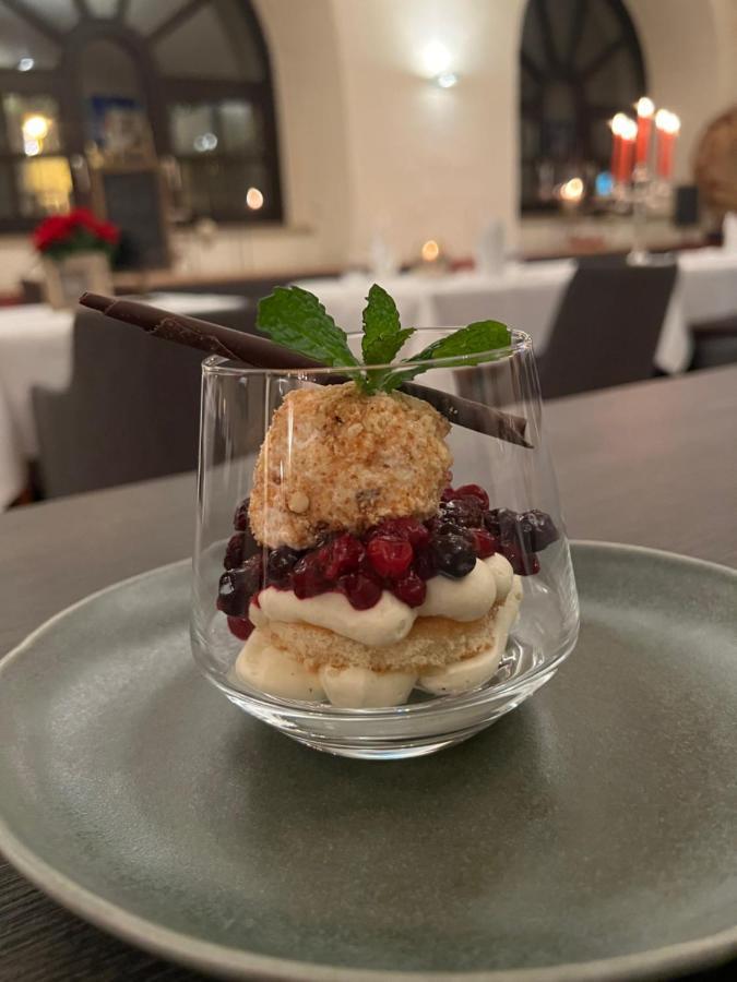 Herzogskelter Restaurant Hotel Gueglingen ภายนอก รูปภาพ