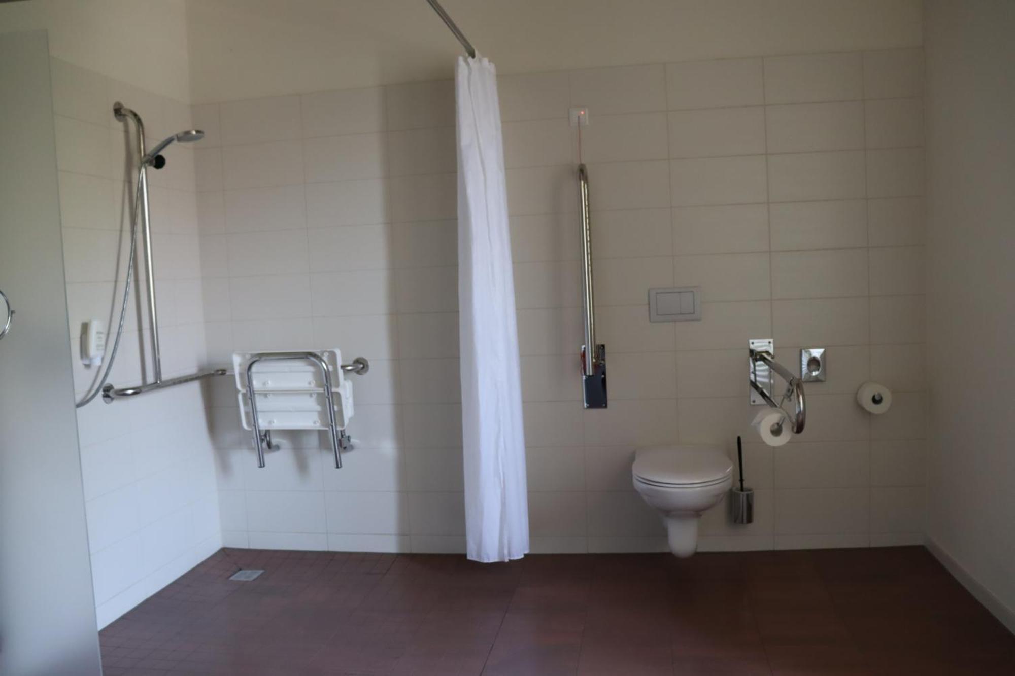 Herzogskelter Restaurant Hotel Gueglingen ภายนอก รูปภาพ