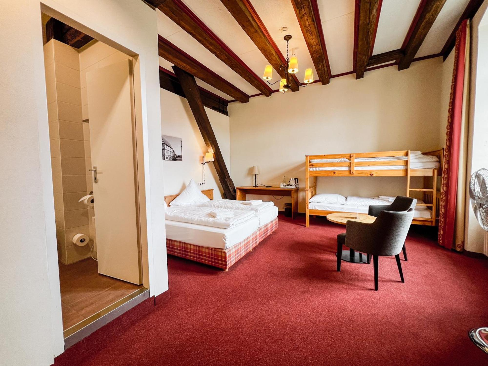 Herzogskelter Restaurant Hotel Gueglingen ภายนอก รูปภาพ